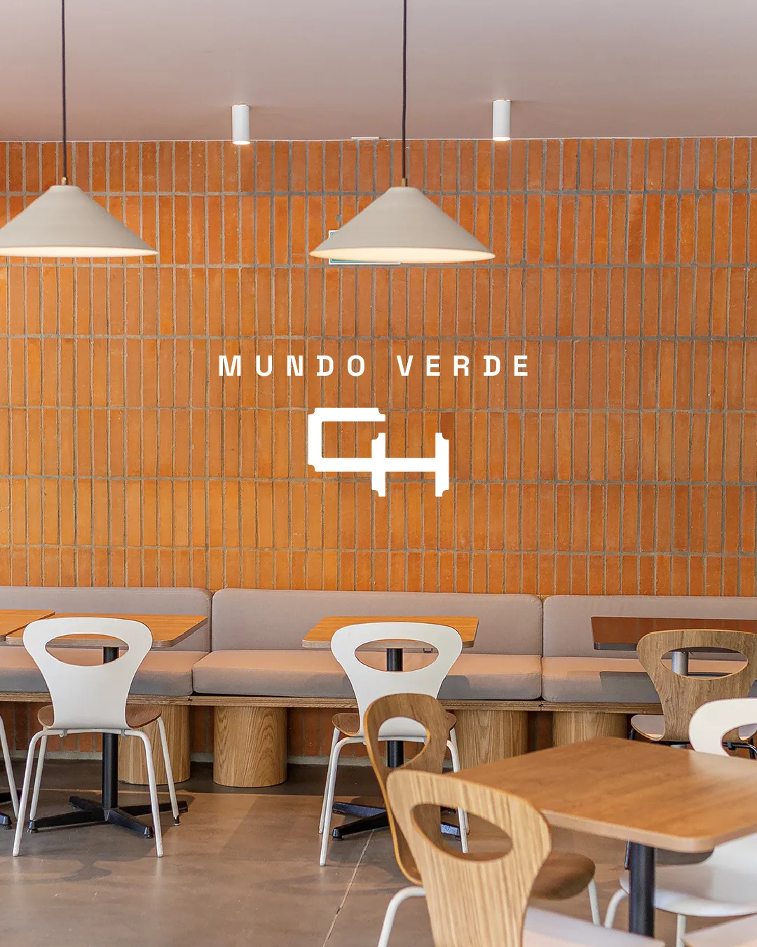 Mundo Verde con ladrillo Clay House