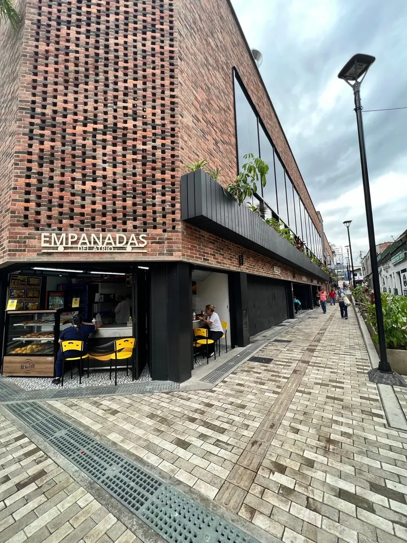 Ladrillo Romano — Plaza de Mercado Envigado