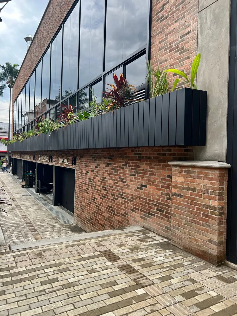Ladrillo Romano — Plaza de Mercado Envigado